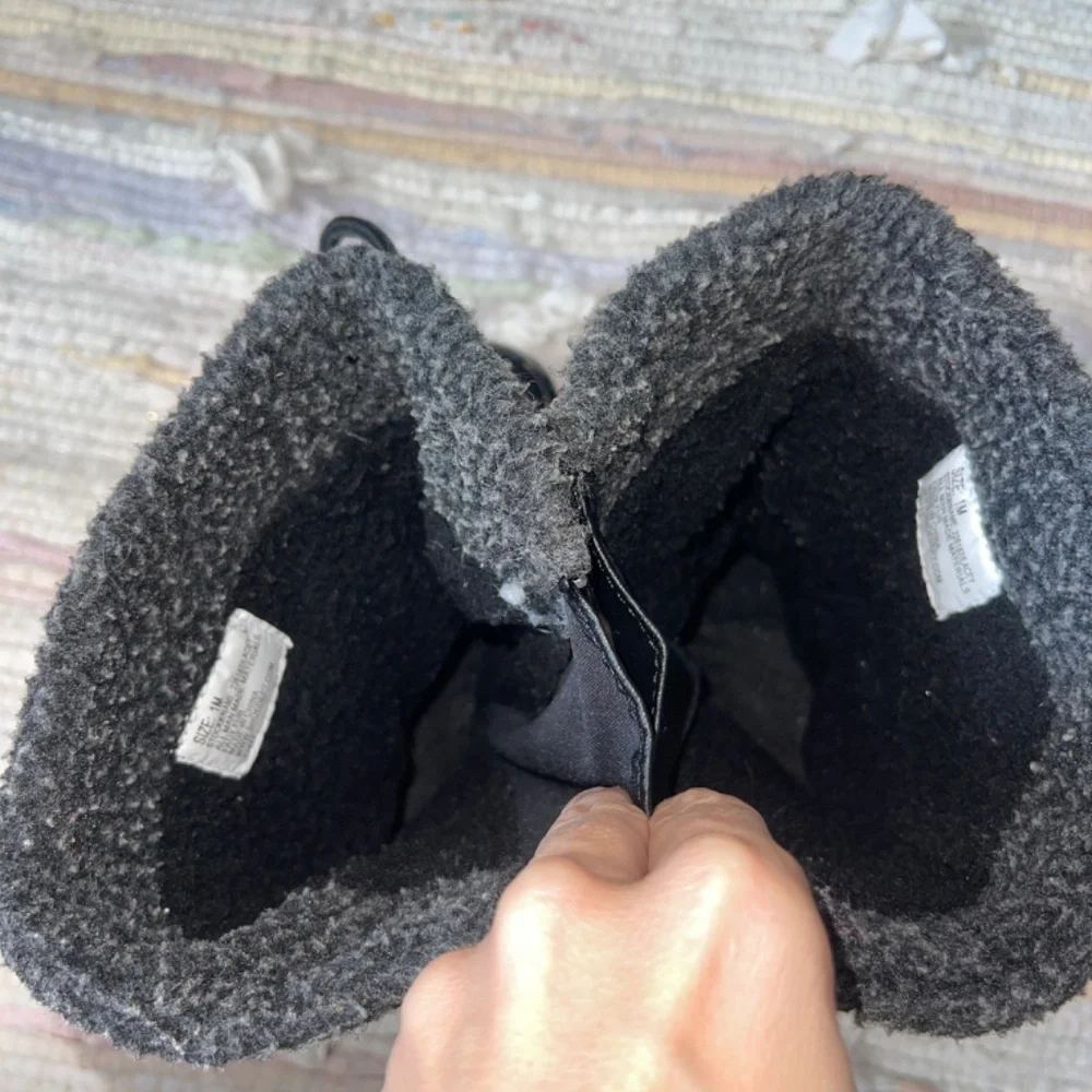 Little Girls Totes Black Faux Fur Lined Zip Up Snow / Winter Boots Size 1